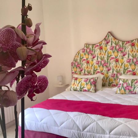 Maison Rossella In The Heart Of Sorrento Exterior photo