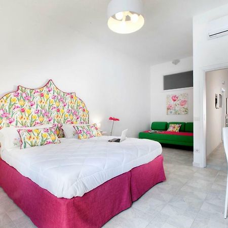 Maison Rossella In The Heart Of Sorrento Exterior photo