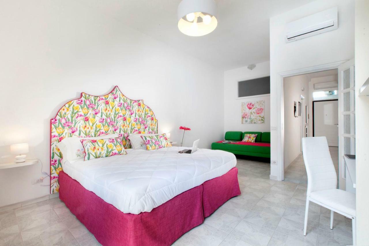 Maison Rossella In The Heart Of Sorrento Exterior photo