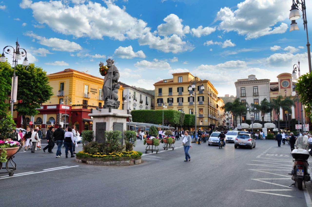 Maison Rossella In The Heart Of Sorrento Exterior photo
